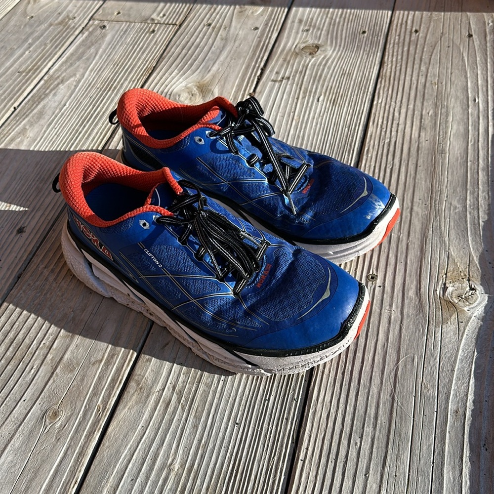 HOKA CLIFTON 2 Men’s sz 8